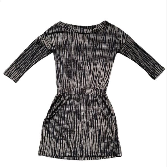 Evereve Peyton Jensen Black and Tan Pattern Dress Boat Neck Elastic Waist XS - Picture 2 of 8